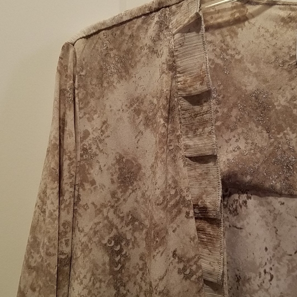 Chico's size 3 tan and gold flecked jacket - Picture 2 of 4